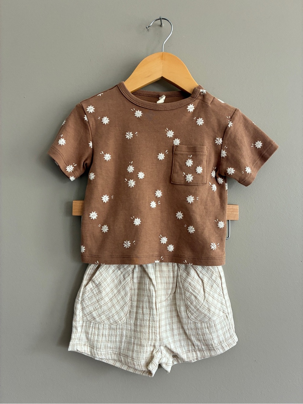 Quincy Mae Tee & Shorts Outfit